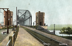 170084 Gezicht op de spoorbrug over de IJssel te Deventer.